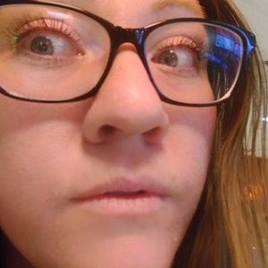 Meet your Posher, Keni